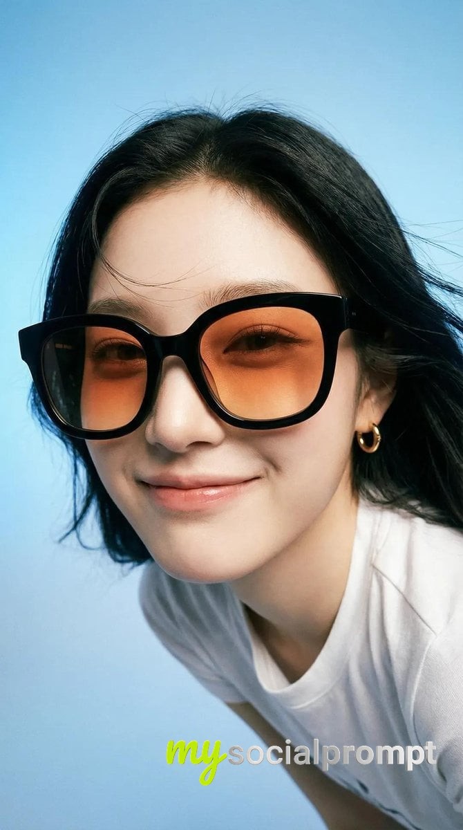 nanobanana prompt: Photorealistic Editorial Portrait with Oversized Sunglasses and Soft Studio Lighting